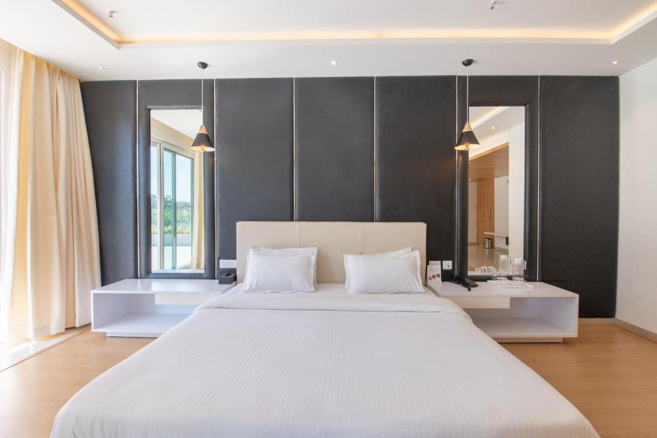 Palette Resorts - Hotel Sanhok Bangalore Extérieur photo